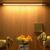 Лампа аккумуляторная 60см HYSS 600, от USB, на магните / Портативная лампа с датчиком движения / Светильник Лампа аккумуляторная 60см HYSS 600, от USB, на магните / Портативная лампа с датчиком движения / Светильник